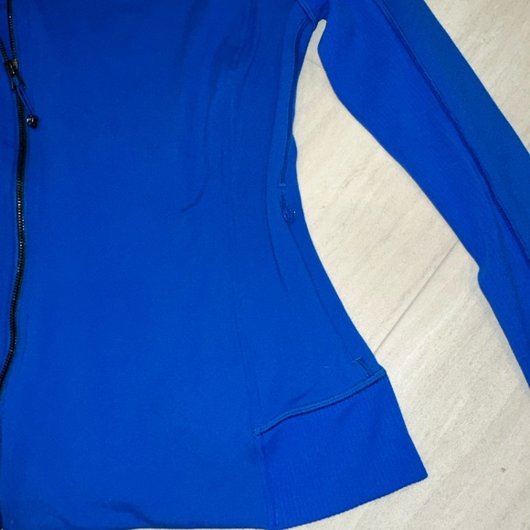 Lululemon Jacket - Picture 6 of 10